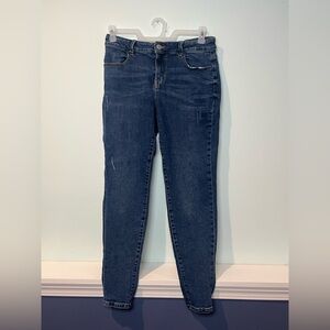 Maurices Women’s High Rise Short Distressed Dark Blue Jeans, Size 12 Short